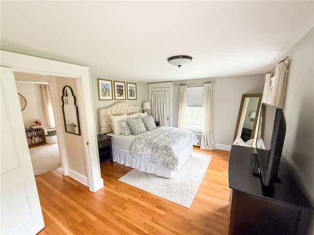 737 Danielson Pike, Scituate, RI 02857