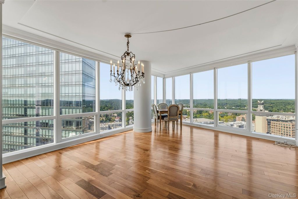 1 Renaissance Square V6G, White Plains, NY 10601 — photo 3