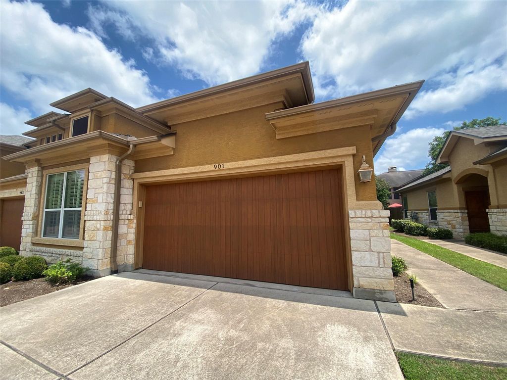 2210 Onion Creek PKWY 901, Austin, TX 78747