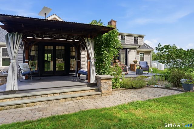 1 Webster Heights, Cromwell, CT 06416