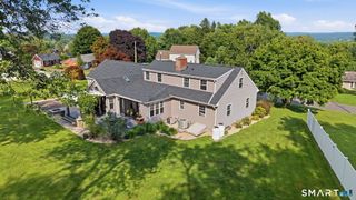 1 Webster Heights, Cromwell, CT 06416