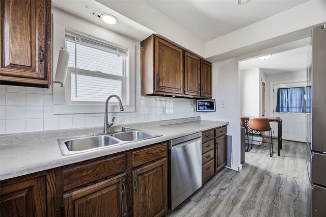 227 29th Avenue SW, Cedar Rapids, IA 52404