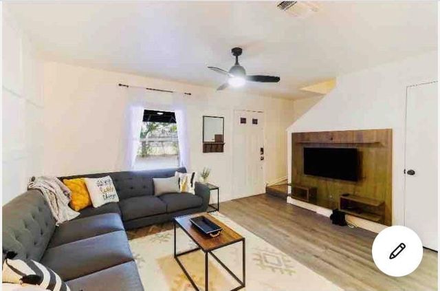 200 Laurel DR A, Round Rock, TX 78664