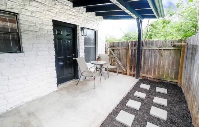 200 Laurel DR A, Round Rock, TX 78664