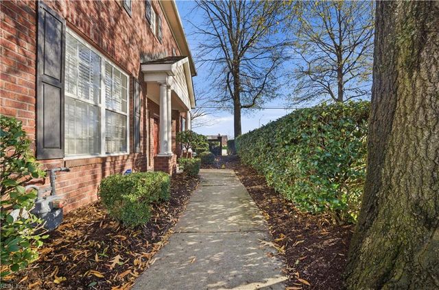 2128 Tarleton Oaks DR, Virginia Beach, VA 23464