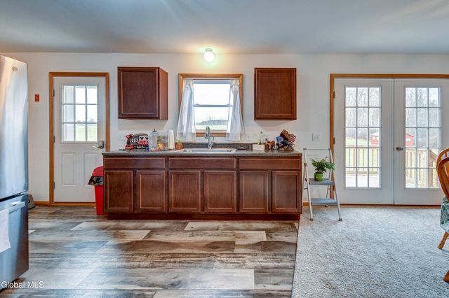 254 Log City Road, Amsterdam, NY 12010