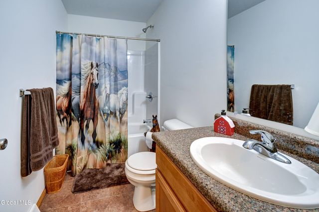 254 Log City Road, Amsterdam, NY 12010