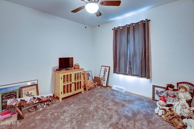 254 Log City Road, Amsterdam, NY 12010