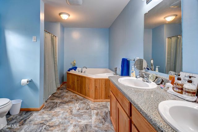 254 Log City Road, Amsterdam, NY 12010