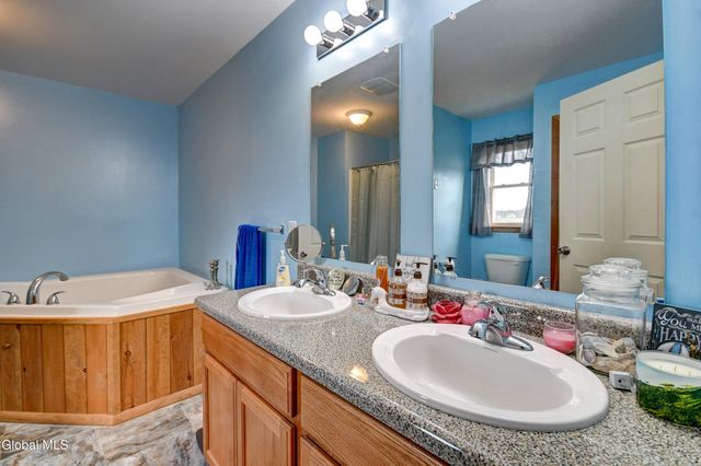 254 Log City Road, Amsterdam, NY 12010