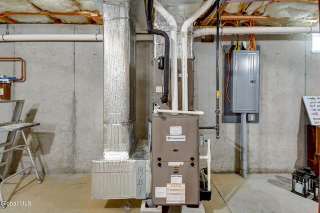 254 Log City Road, Amsterdam, NY 12010