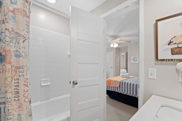 13 Sailmaster Common 13, Hilton Head Island, SC 29928