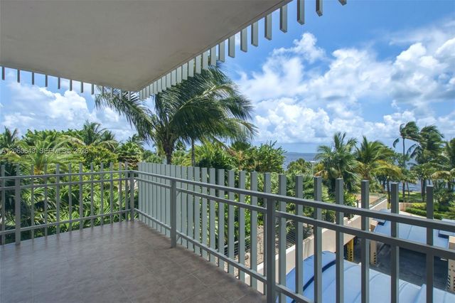 2 Grove Isle Drive B301, Miami, FL 33133