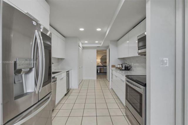2 Grove Isle Drive B301, Miami, FL 33133