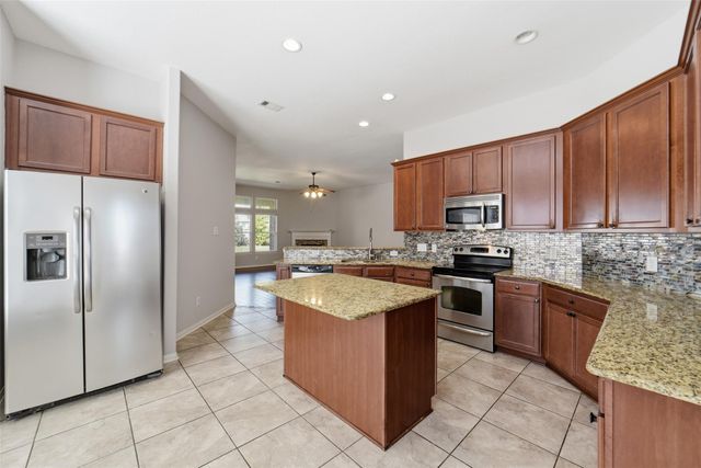 7014 Kendall Lake Ct, Richmond, TX 77407