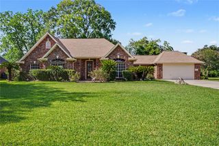 13229 Rene Circle Circle, Santa Fe, TX 77510