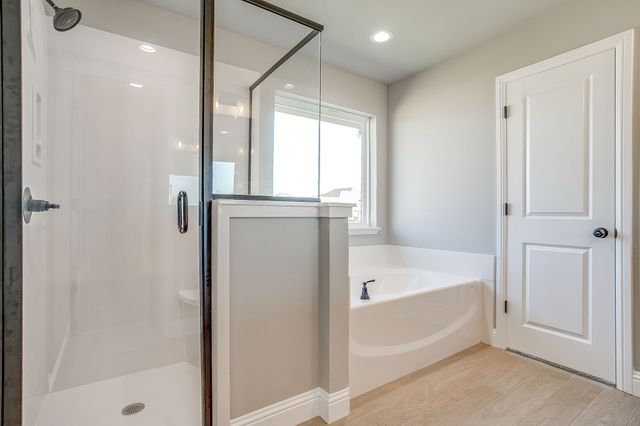 311 Poinsetta Drive, Palmer, TX 75152