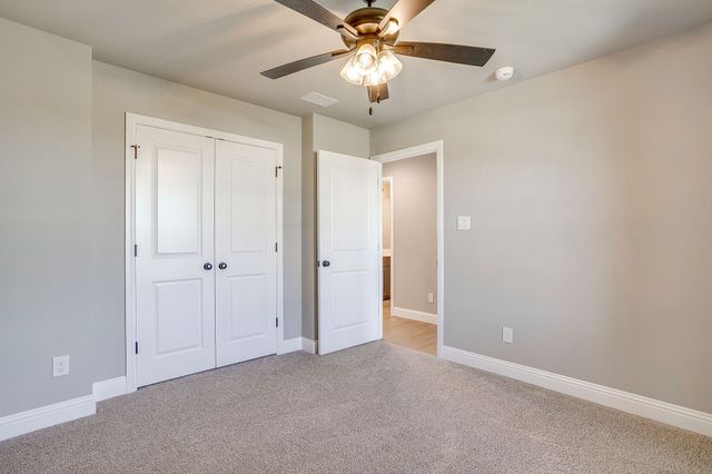 311 Poinsetta Drive, Palmer, TX 75152