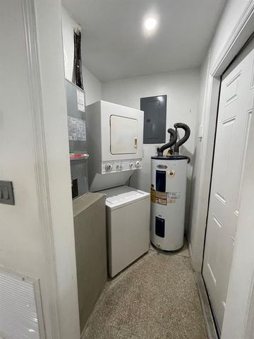 975 NE 40th Street A, Oakland Park, FL 33334