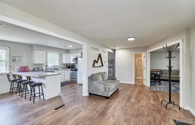 1306 Feise Road, O'fallon, MO 63368