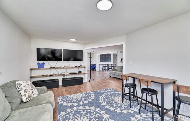 1306 Feise Road, O'fallon, MO 63368