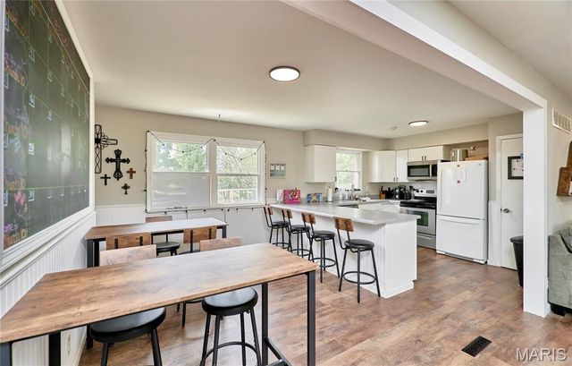 1306 Feise Road, O'fallon, MO 63368