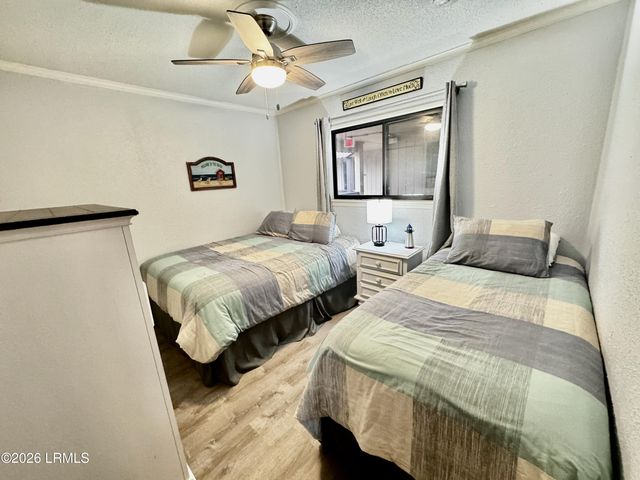 40 Folly Field Rd Apt A17, Hilton Head Island, SC 29928