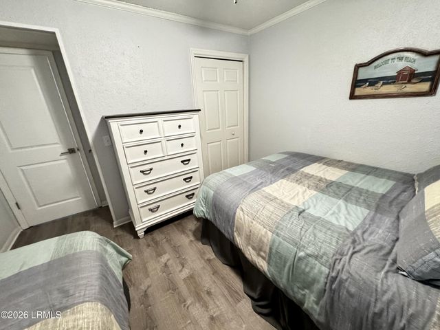 40 Folly Field Rd Apt A17, Hilton Head Island, SC 29928