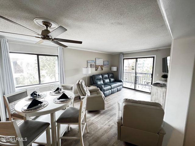 40 Folly Field Rd Apt A17, Hilton Head Island, SC 29928