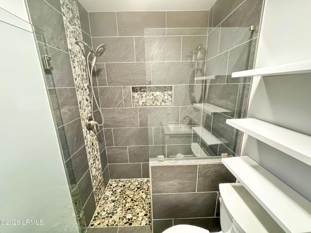 40 Folly Field Rd Apt A17, Hilton Head Island, SC 29928