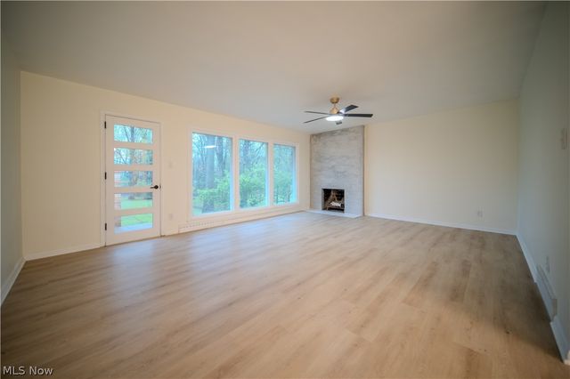 1986 Liberty Road, Stow, OH 44224