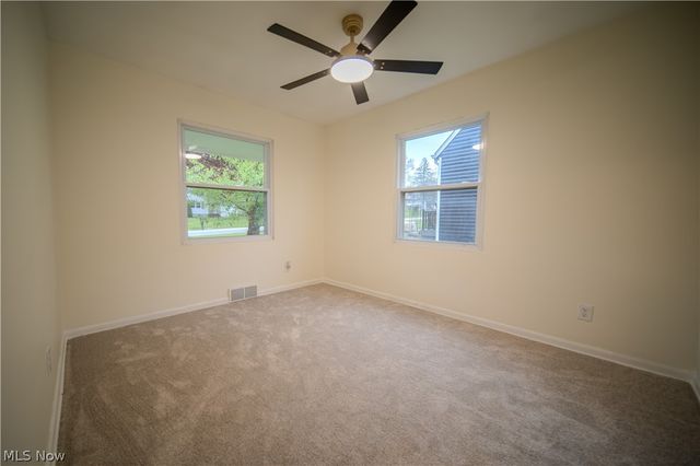 1986 Liberty Road, Stow, OH 44224