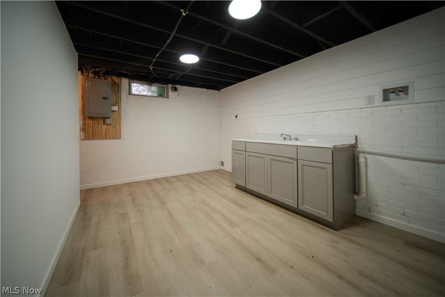 1986 Liberty Road, Stow, OH 44224