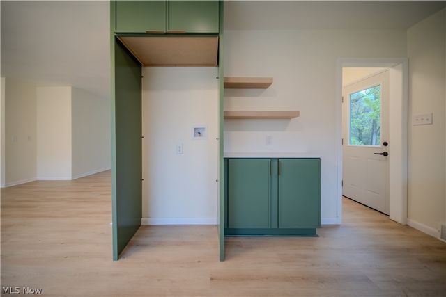 1986 Liberty Road, Stow, OH 44224