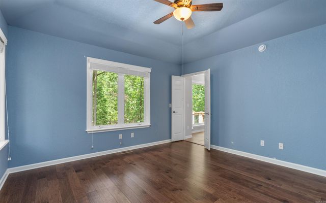 74 Medina Way, Hot Springs Village, AR 71909