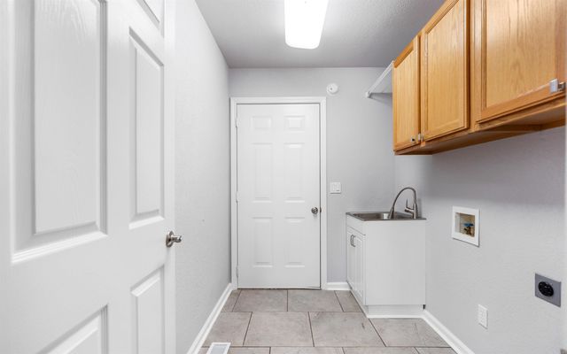 74 Medina Way, Hot Springs Village, AR 71909