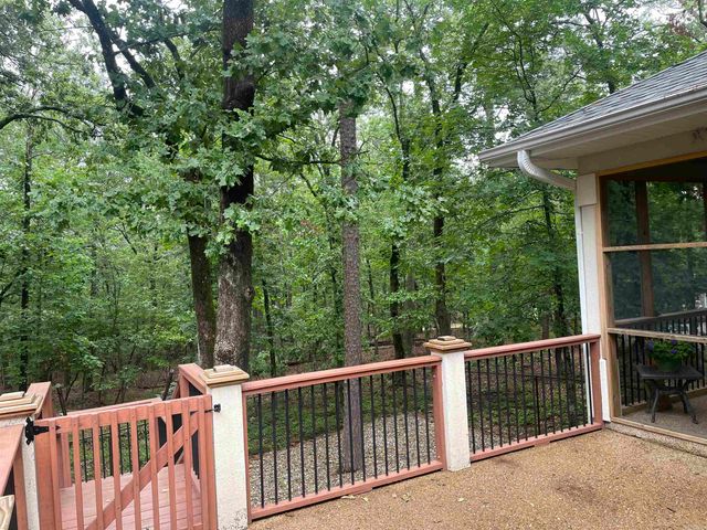 74 Medina Way, Hot Springs Village, AR 71909