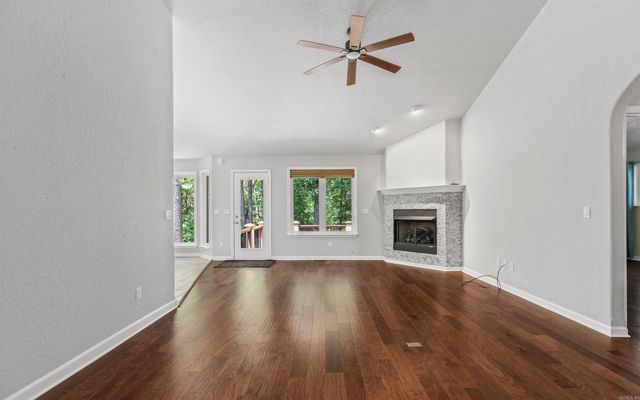 74 Medina Way, Hot Springs Village, AR 71909