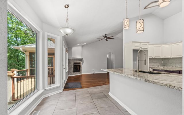 74 Medina Way, Hot Springs Village, AR 71909