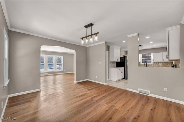 3631 Washington Boulevard, Cleveland Heights, OH 44118