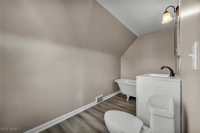 3631 Washington Boulevard, Cleveland Heights, OH 44118