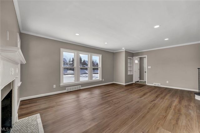 3631 Washington Boulevard, Cleveland Heights, OH 44118