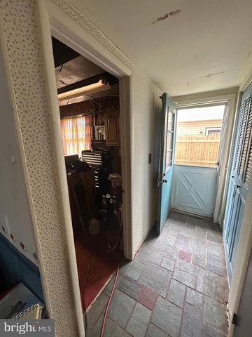 345 WISTERIA AVE, Reading, PA 19606