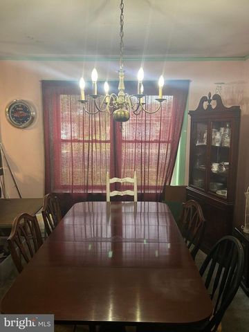 345 WISTERIA AVE, Reading, PA 19606