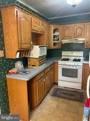 345 WISTERIA AVE, Reading, PA 19606