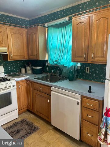 345 WISTERIA AVE, Reading, PA 19606