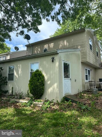345 WISTERIA AVE, Reading, PA 19606