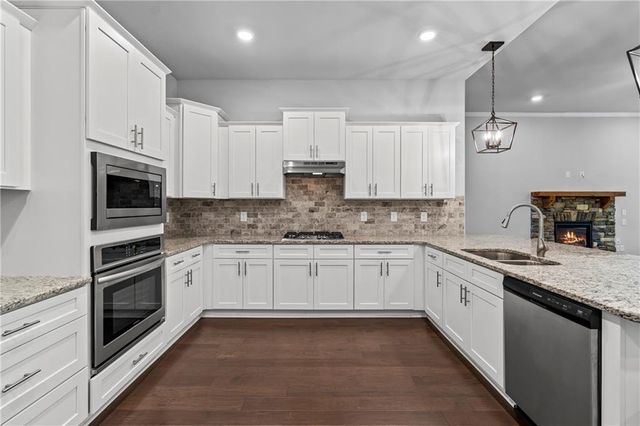 101 Chorley Run, Ellenwood, GA 30294
