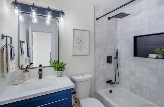 1986 Azure Way, Encinitas, CA 92024