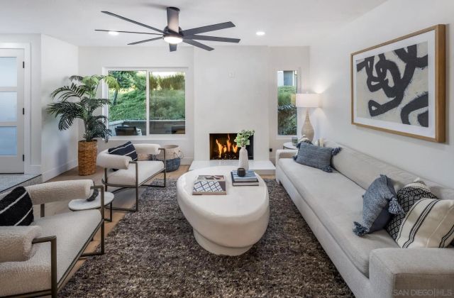 1986 Azure Way, Encinitas, CA 92024